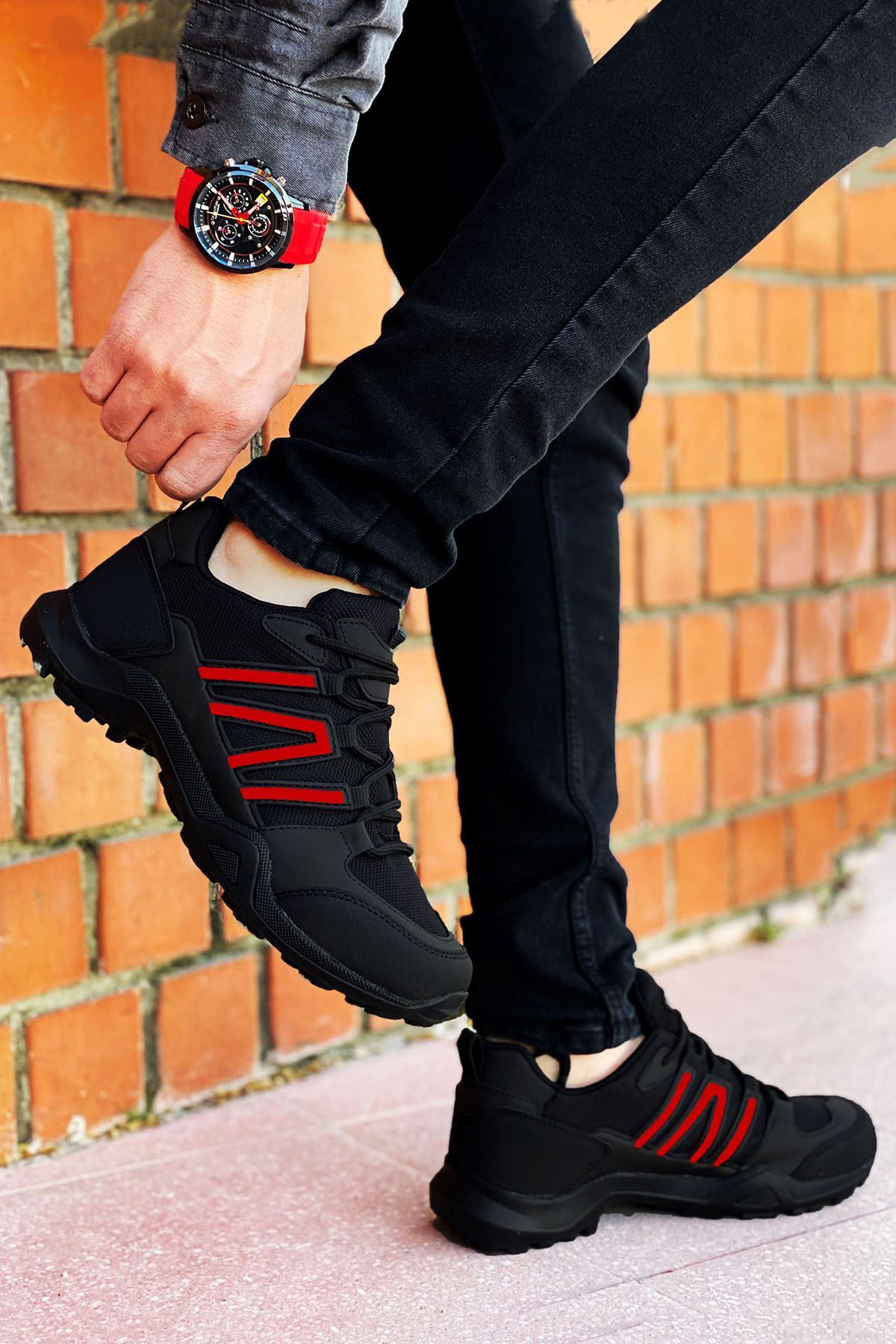 Boy Uzatan Gizli Topuklu Siyah Kırmızı Detay Outdoor Erkek Ayakkabı MYY355