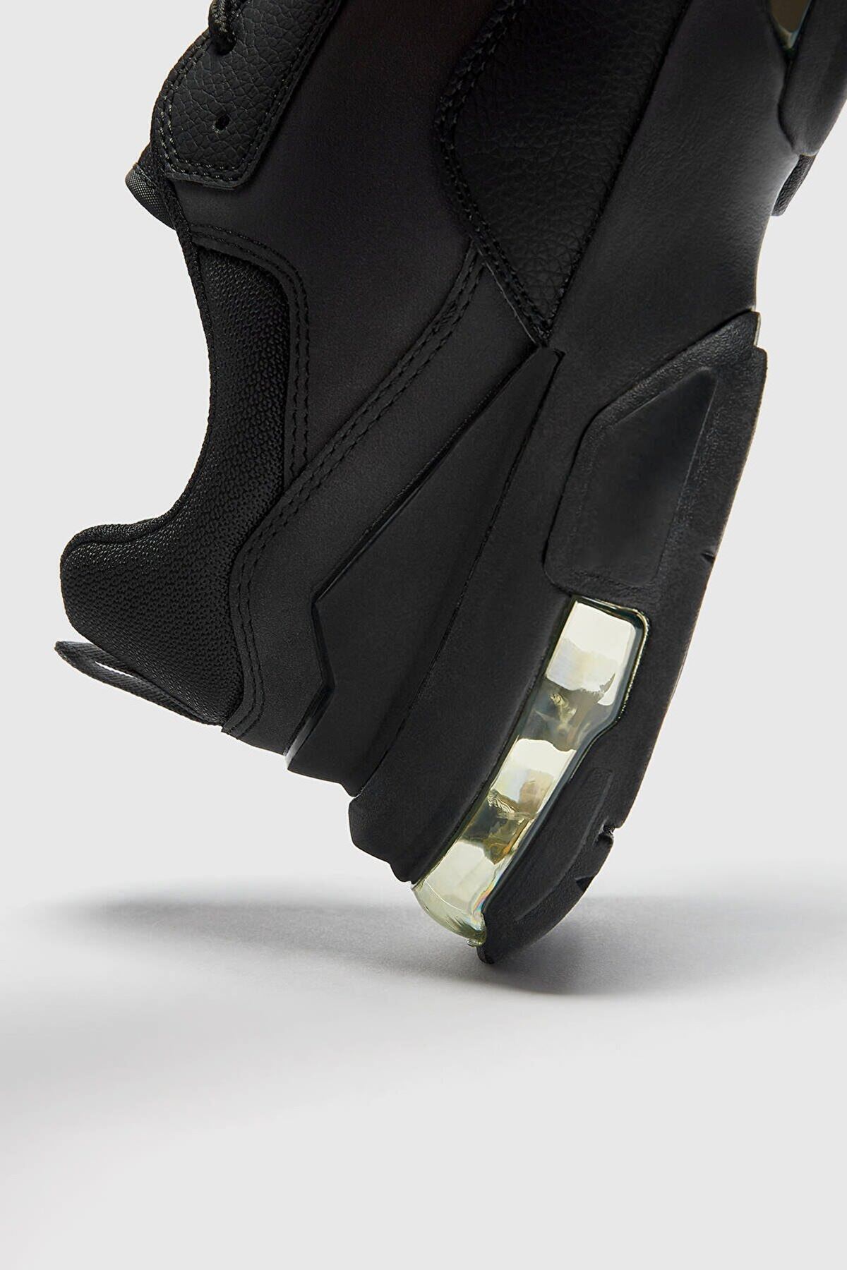 Boy Uzatan Gizli Topuklu Kumaş Şeritli Siyah Spor Ayakkabı MYY366