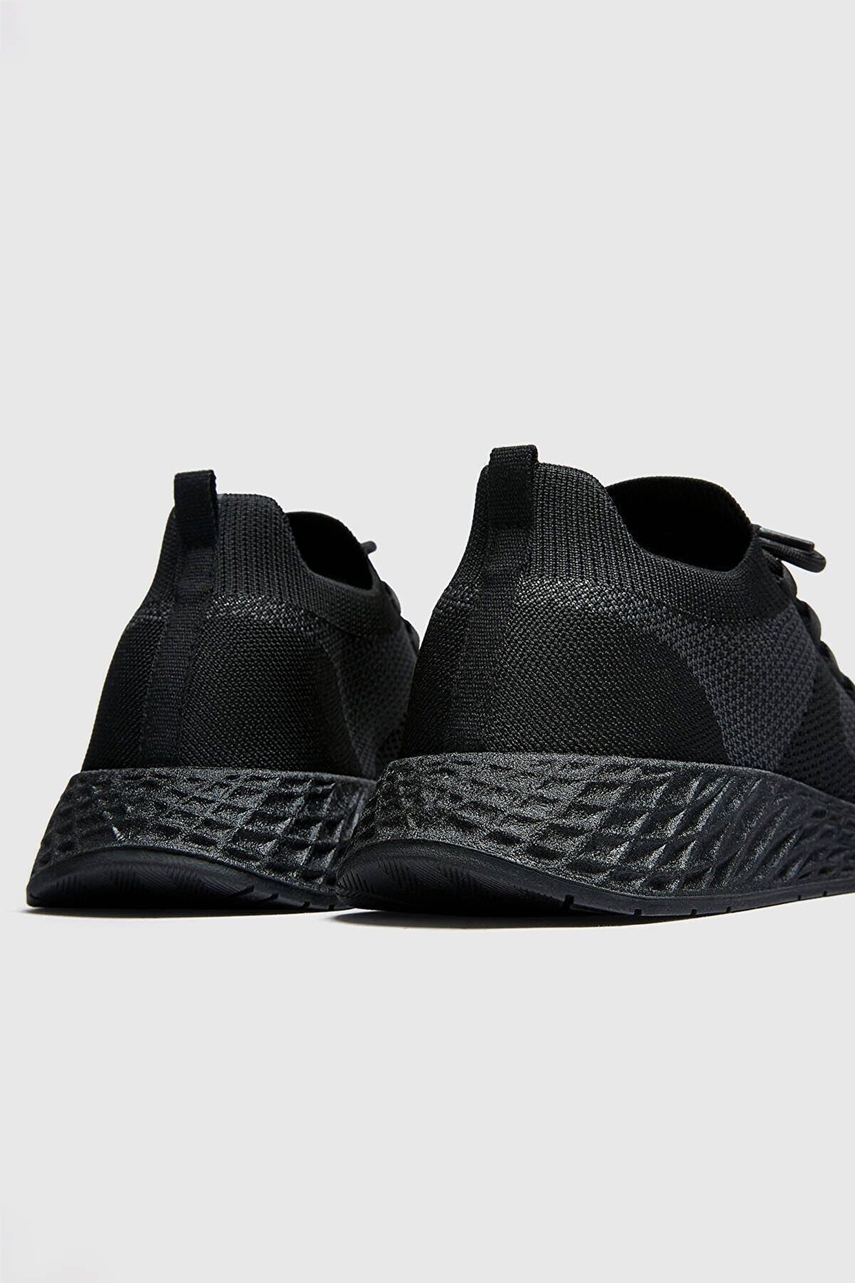 Boy Uzatan Gizli Topuklu Örgü Siyah Spor Ayakkabı MYY369