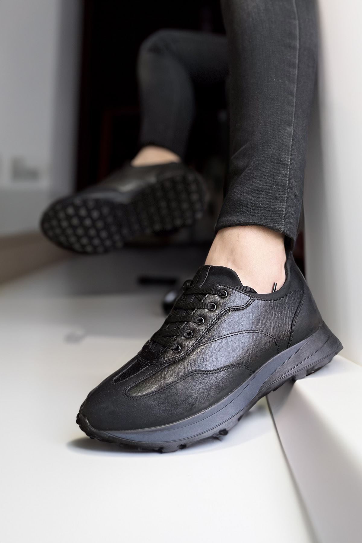 Boy Uzatan Ayakkabı Gizli Topuklu Siyah Franco Bağcıklı Erkek Spor Ayakkabı MYY447