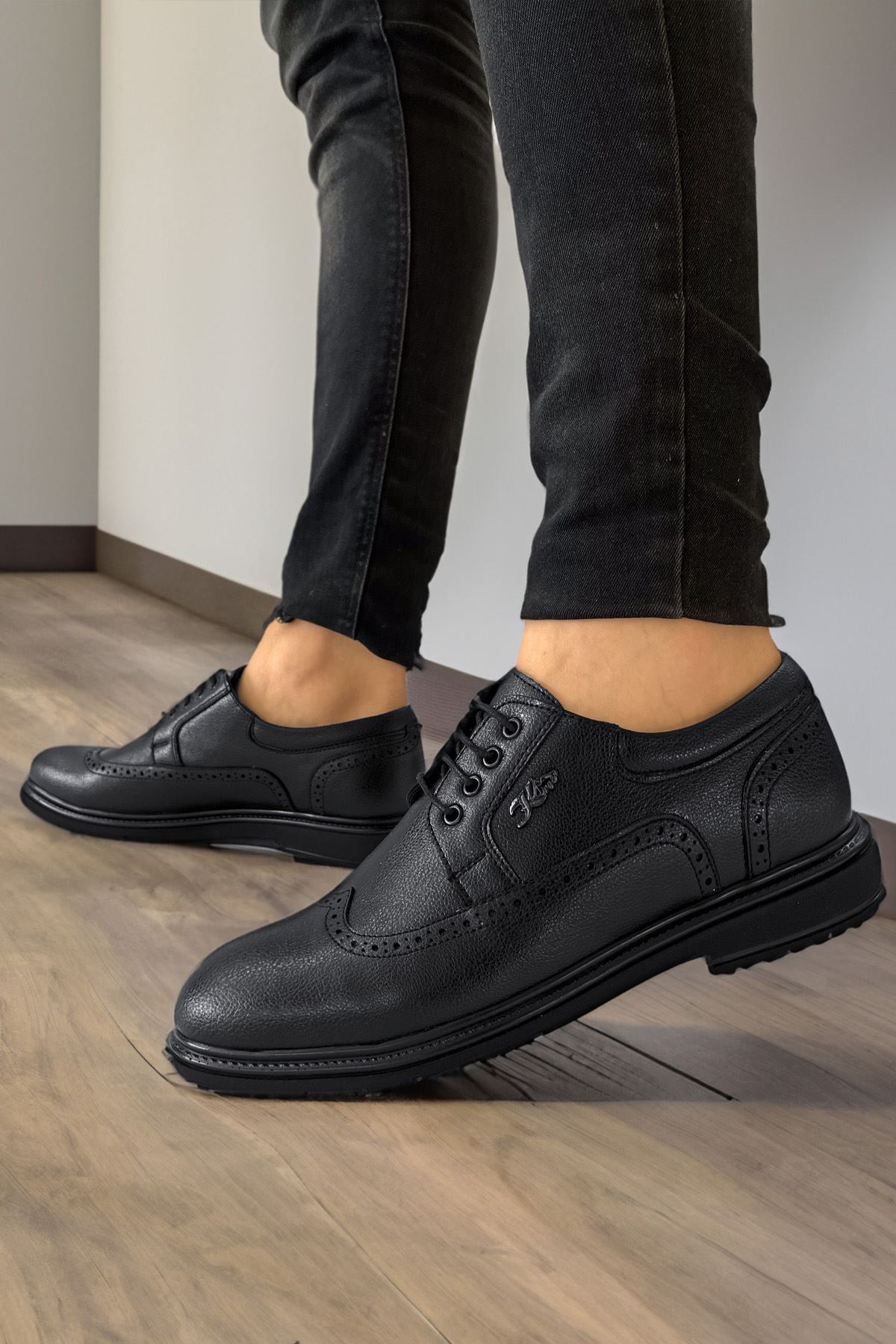 Boy Uzatan Ayakkabı Gizli Topuklu Siyah Desenli Deri Tarz Erkek Klasik Ayakkabı MYY532